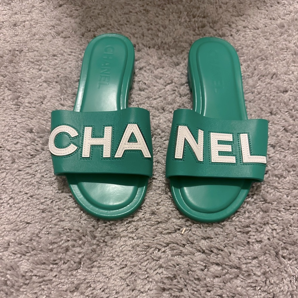 Chanel 2023 Leather Slides